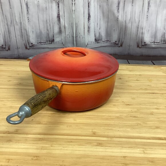 Vintage LeCreuset Flame Orange #22 Enamel Sauce Pan - Picture 2 of 13